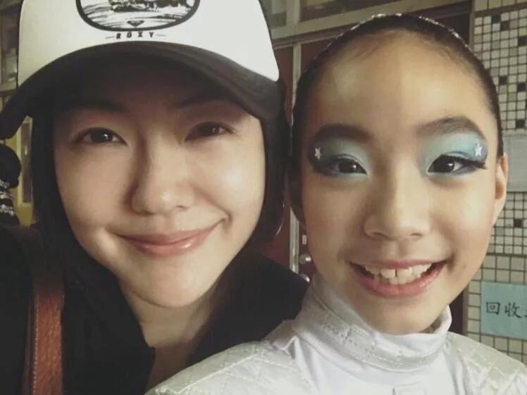 小s女儿舞蹈大赛喜获金牌,小s女儿获得冠军