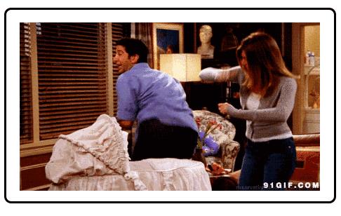 世界杯上为什么球员喜欢吐痰,为什么足球运动员爱摸头