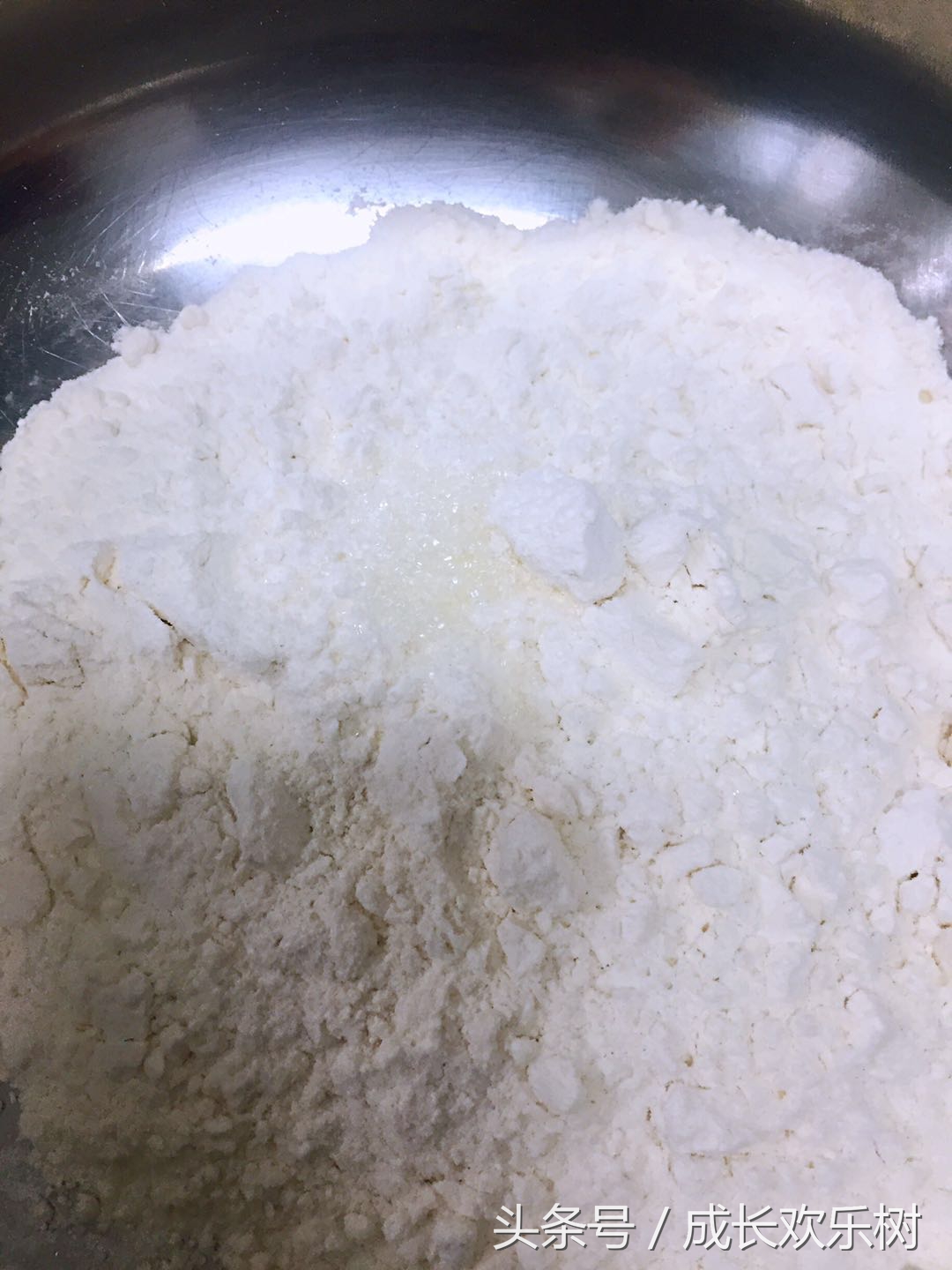 爸爸看世界杯，娃娃吃足球，好吃易学的足球馒头，一看就会