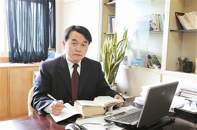 “周会明，这个名字给我们力量！”