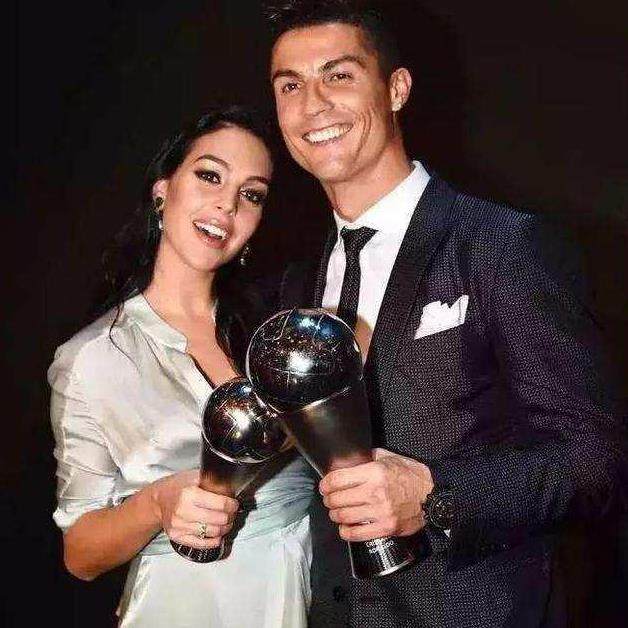 c罗跟内马尔前女友绯闻,c罗和内马尔的女朋友