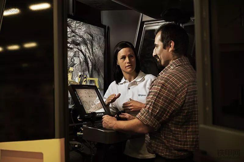 安百拓凿岩台车深度怎么设置,安百拓采矿法