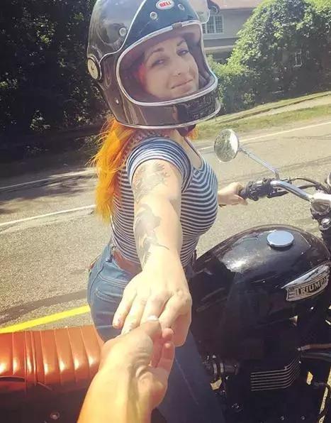 空姐可以纹身么,空姐可以纹身吗