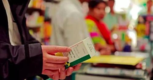 白血病为什么不算重大疾病,人得了白血病到底治得好不