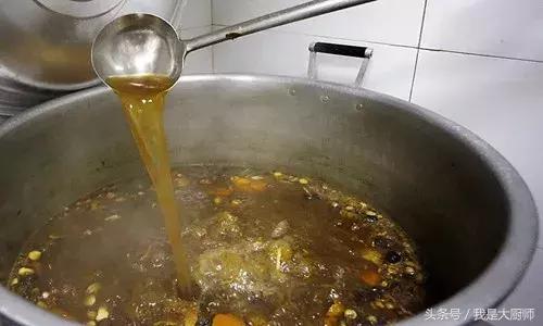 卤师傅卤水发黑怎么办,怎样去除卤菜的卤水味