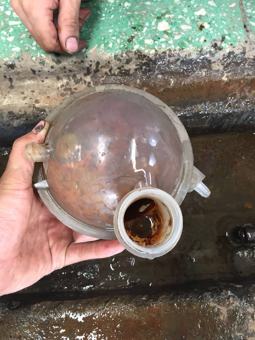 标致408防冻液专修,标致408发动机冷却液温度不一致