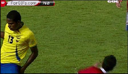 和美国人说football，他并不会跟你聊足球