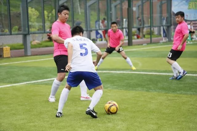 竞技绿茵,重庆高新区足球代表队