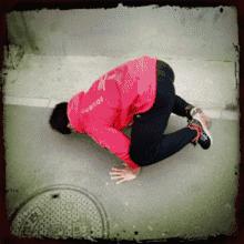 学会空中倒立,学会倒立就可以学的动作