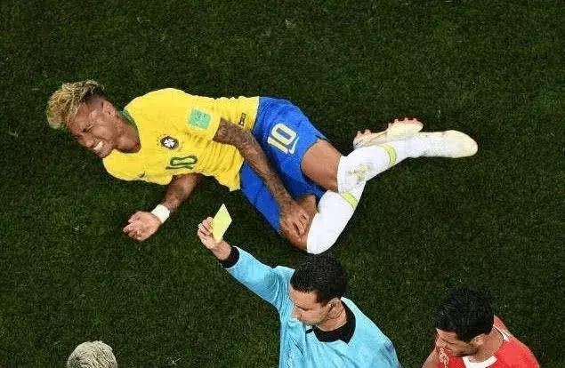 实况足球精选哈维马丁内斯,实况足球内马尔集锦