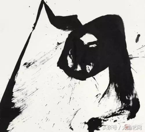 针管“射墨”火了！是书法还是行为艺术？