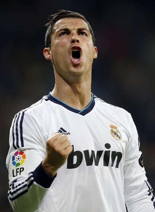 c罗梅西足球比赛游戏,梅西骑士