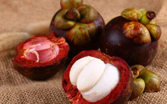 你结账时候发现东西很贵怎么办？网友：只怪那时候年轻