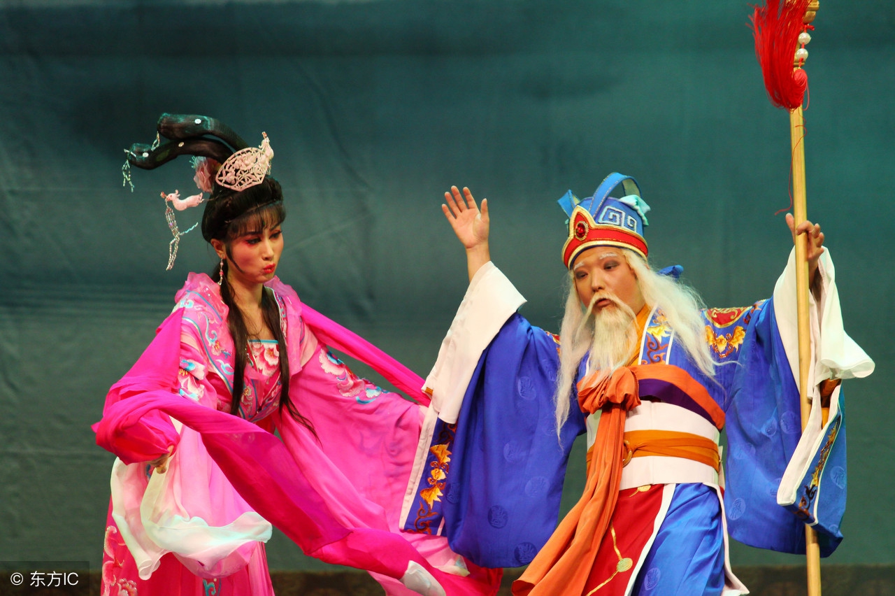 小学英语阅读训练100篇答案六年级,一年级暑假阅读训练50篇