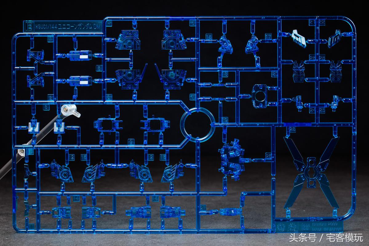 hguc213独角兽3号机,万代hg78高达