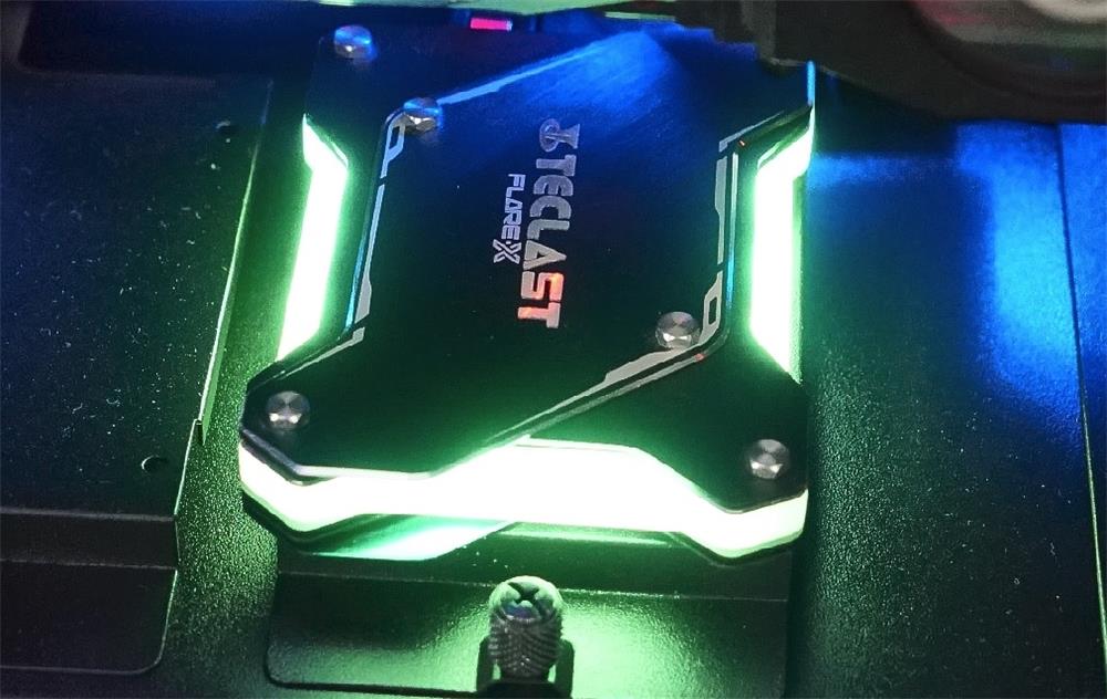 台电锋芒固态硬盘测评,全球首台rgb纯激光电视