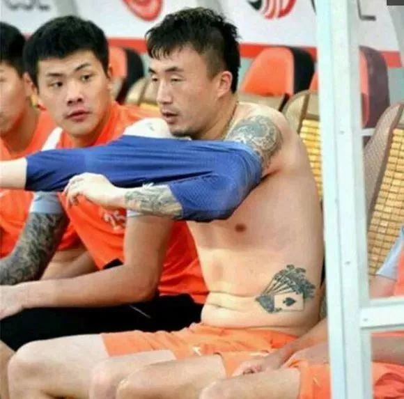 中国男足为什么踢不进世界杯,男足饮食曝光