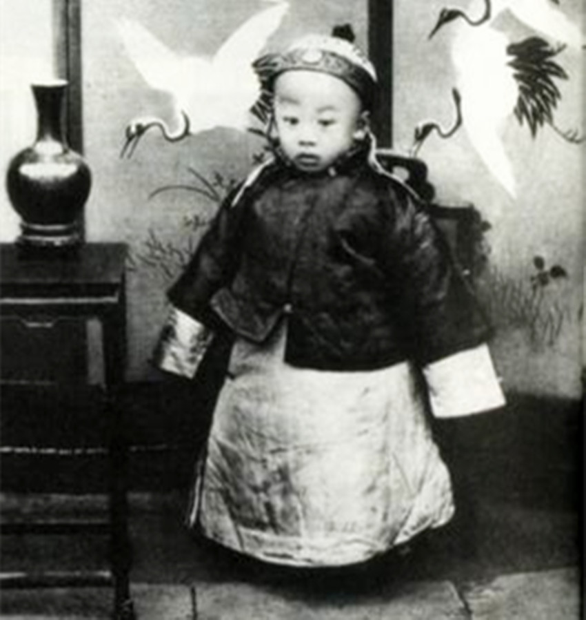 清朝皇子的一天是怎么度过的,为什么清朝的皇子们都不让吃太饱