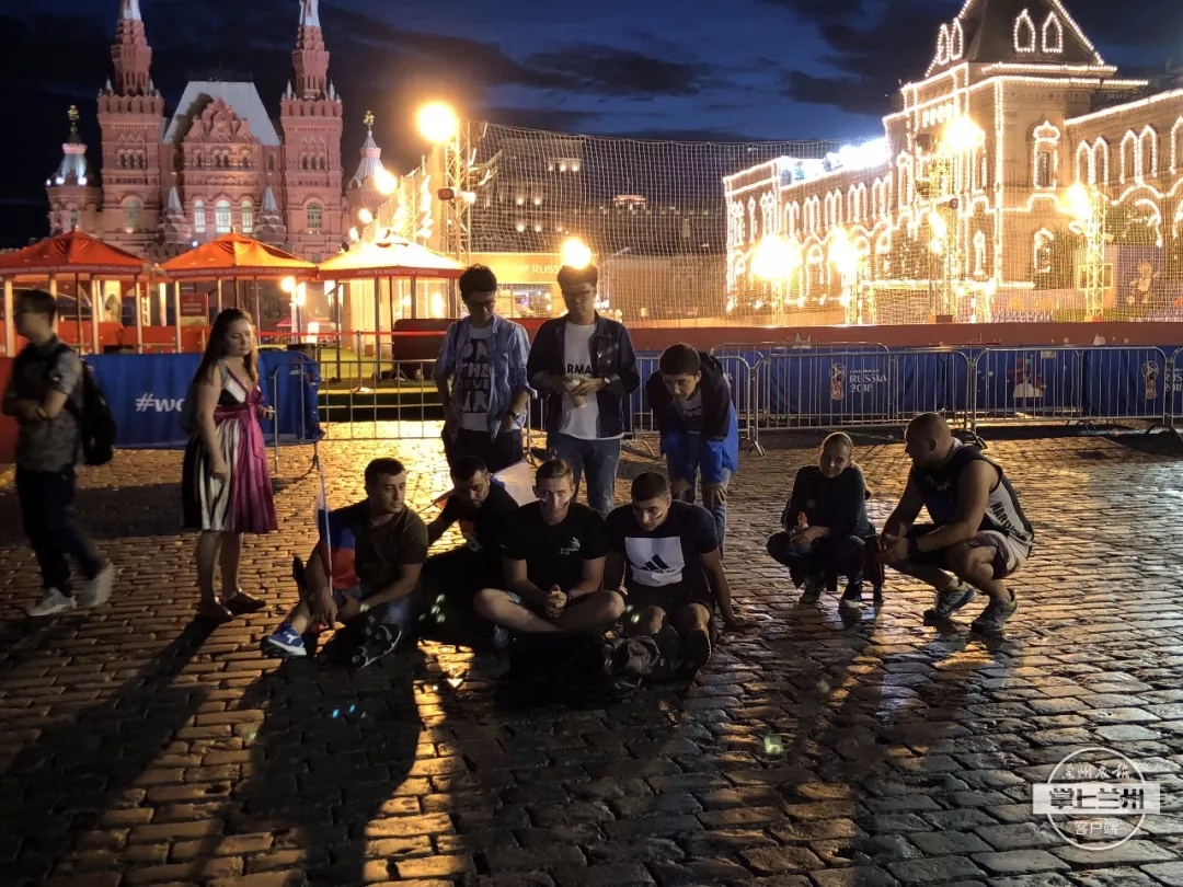 昨晚，这个甘肃妹子见证了莫斯科的狂喜与眼泪