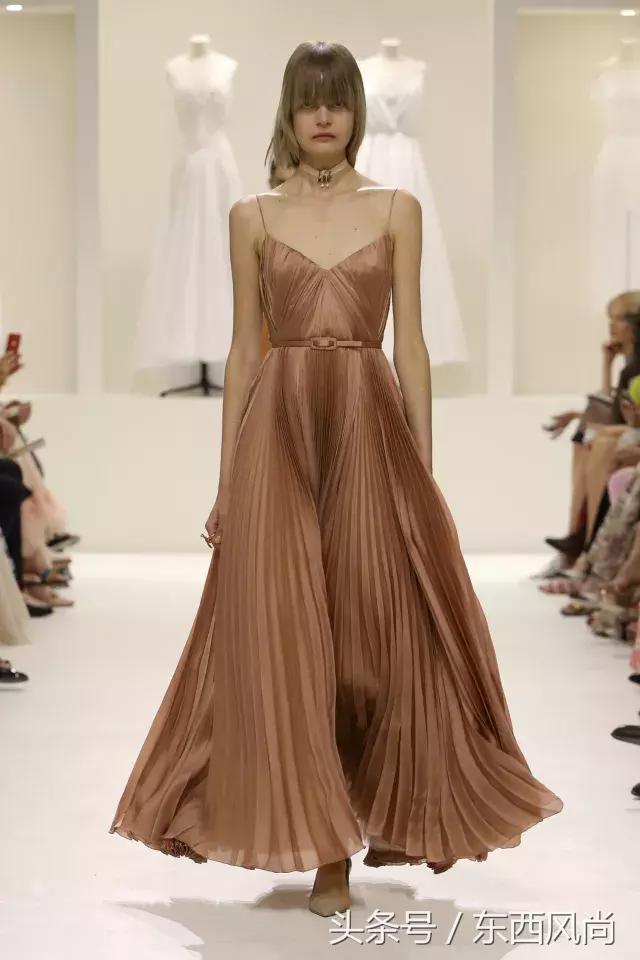 迪奥二零一九秋冬高定秀,2019迪奥高级定制秋冬