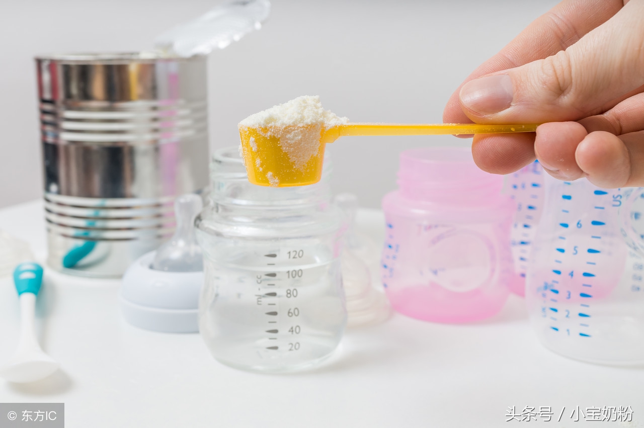 如何防止奶粉潮湿结块,袋装奶粉老是粘勺怎么办