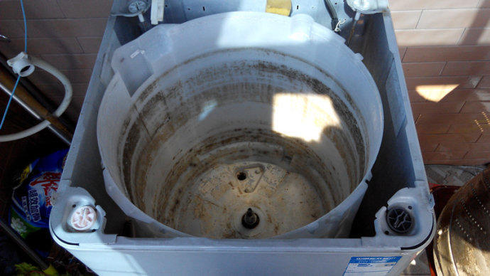 直筒的洗衣机脏东西在哪里,全自动洗衣机右下角隐藏的妙用