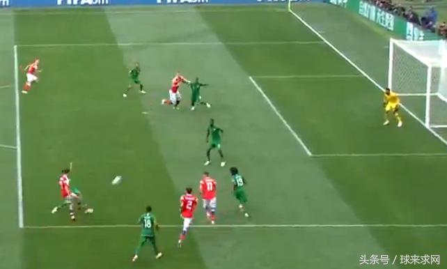 俄罗斯足球队17号戈洛文,戈洛文世界杯进球动图