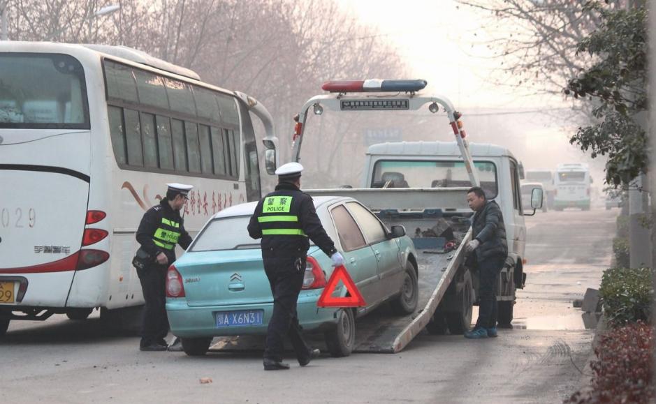 怎么样才能领回交警扣留车辆,派出所扣留车辆怎么取回