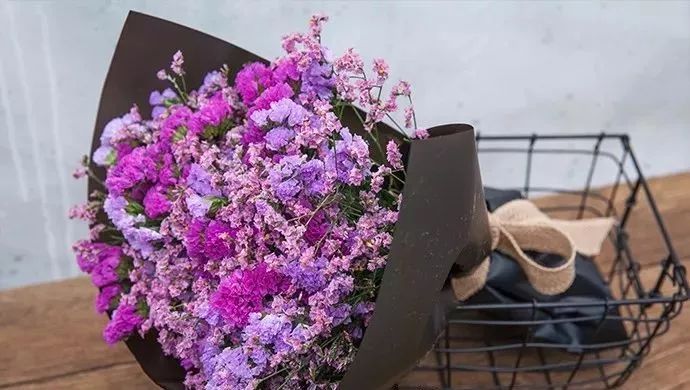 勿忘我花束制作方法超简单,自制勿忘我花束包装教程