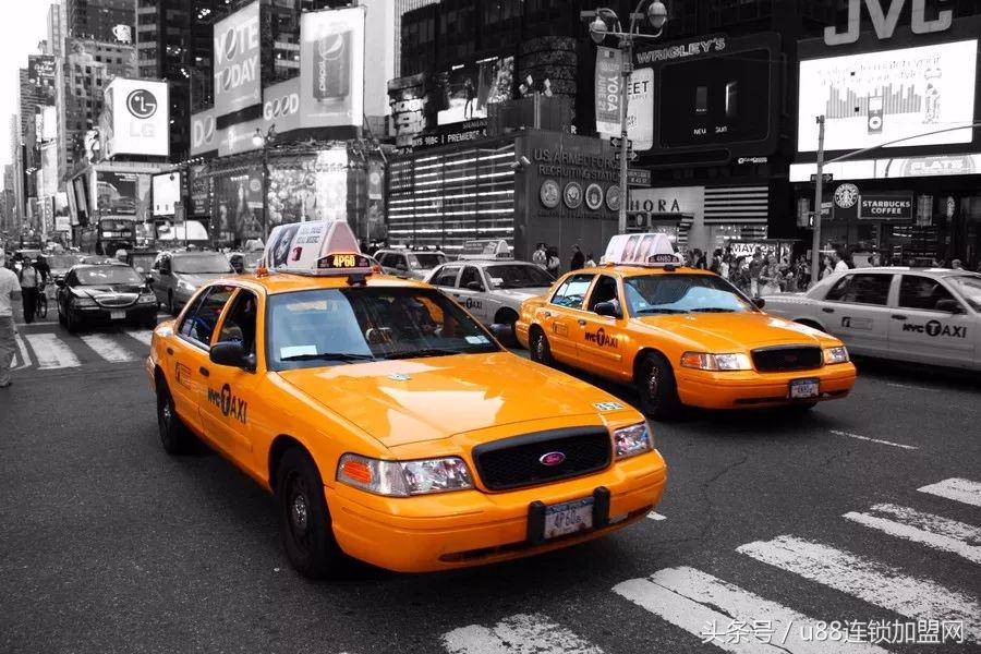 一般出租车司机一个月能挣多少,出租车司机一个月能挣多少钱