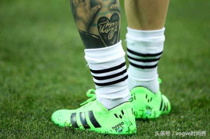 世界杯足球鞋介绍,内马尔世界杯穿的什么鞋