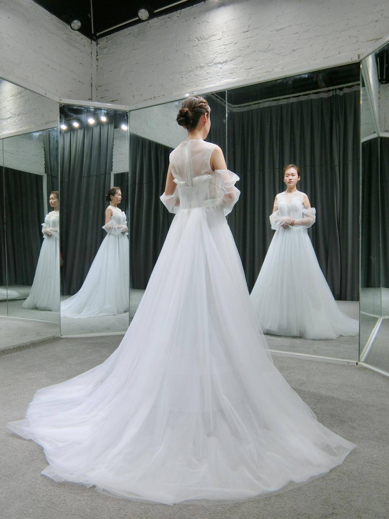 昆明婚纱美雅体验馆新款推荐：少女心爆棚的婚纱照了解一下！