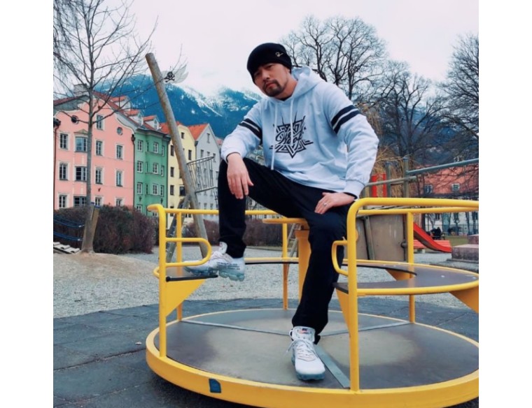 林俊杰球鞋侠同台,周杰伦林俊杰鞋