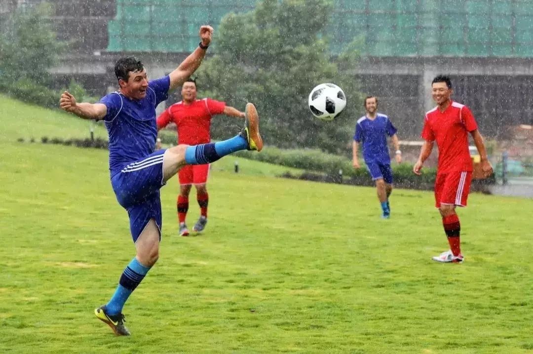 楂樺皵澶殑璧涗簨涔愯叮,楂樺皵澶帺娉曞拰涔愯叮