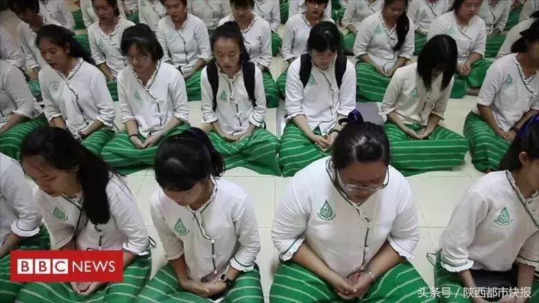 泰国被困13名小足球队员事件,泰国足球队被困山洞14天原因