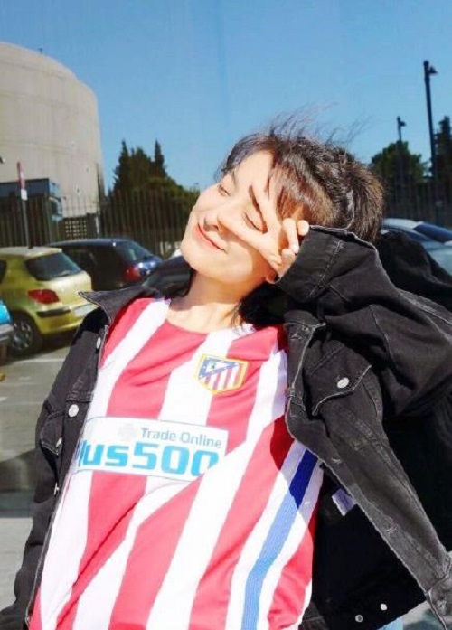 吴昕签名照,吴昕采访格列兹曼