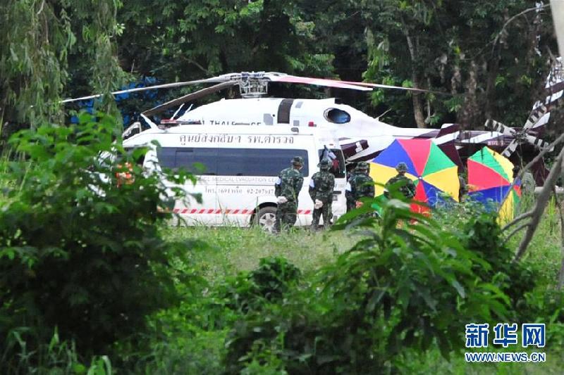 泰国足球队被困山洞十天终获救,泰国被困少年足球队已有8人获救