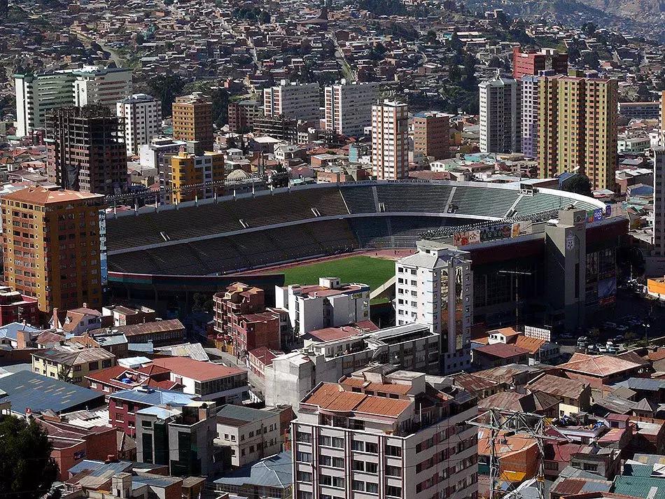 世界最高海拔的足球场,世界海拔最高足球场