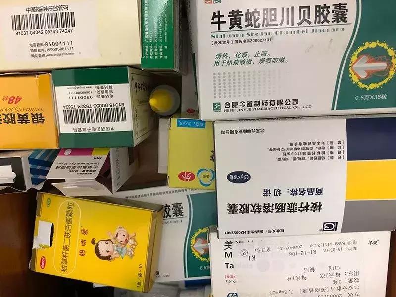 伏天热着了吃点什么药,三伏天有哪些家中必备的中成药