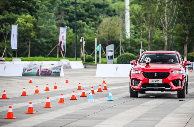 足球与汽车,世界杯足球和汽车