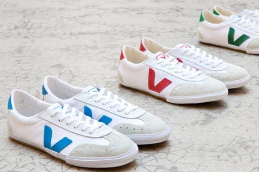 出门百搭运动鞋三百多的,杨幂穿过的平价板鞋