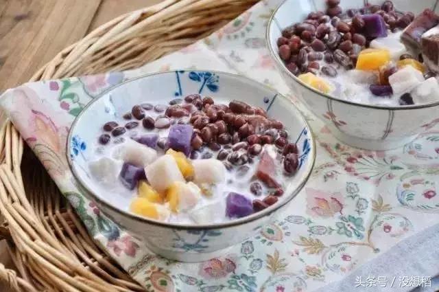 还只喝冷饮过夏天？那你就OUT了！