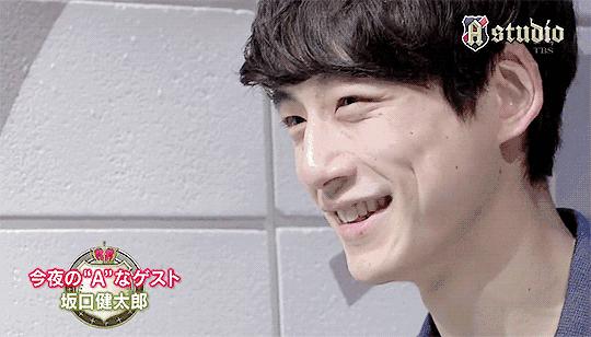 男生海边拍照如何摆pose,双人男生拍照pose姿势大全