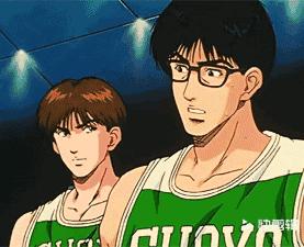 运动员为什么喜欢互相摸屁屁？