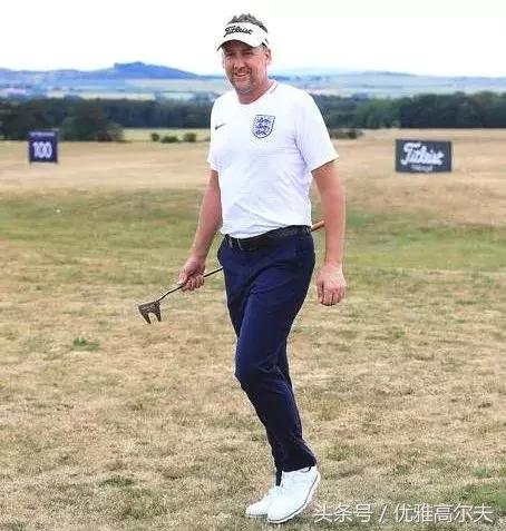 保尔特足球,保尔特高尔夫挥杆动作