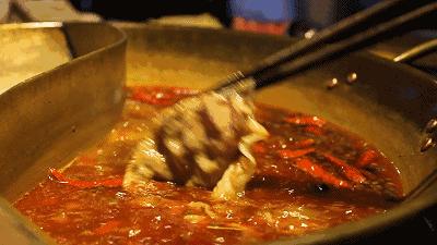 当外国人吃了火锅后，仿佛新世界的大门就被开启了