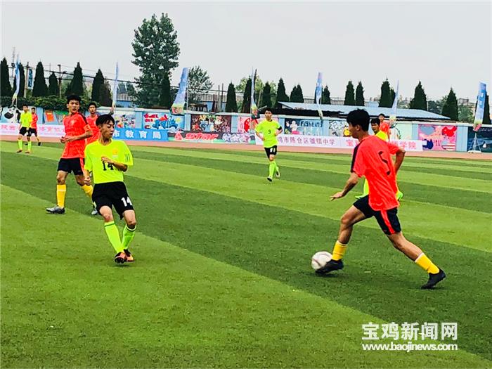 宝鸡高新校园足球联赛初中组,宝鸡举行青少年校园足球联赛