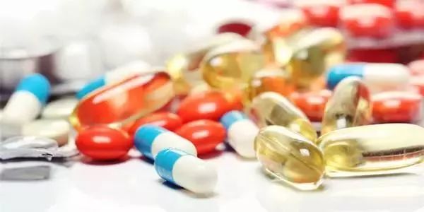 用药安全月,涨知识为什么药片有不同的颜色