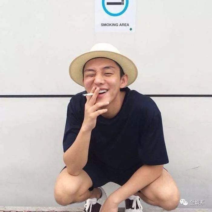 上海gay吧玩两晚！刘亚仁是弯的吗？宋慧乔可能早就透露了线索……