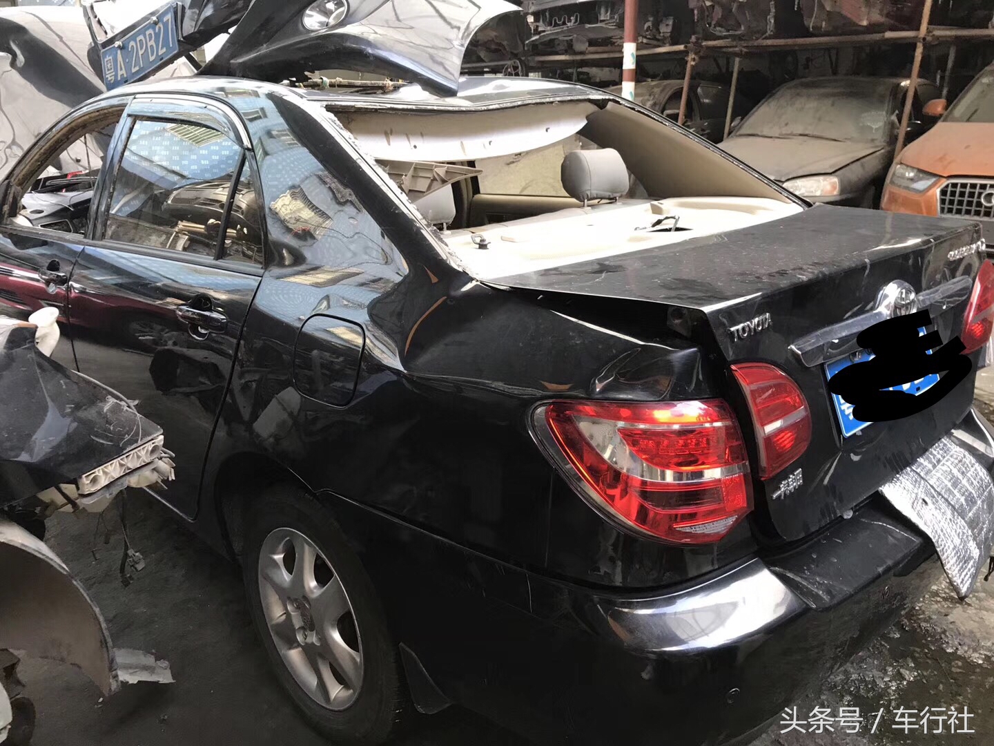 丰田花冠ex前杠拆解,丰田花冠ex拆车件